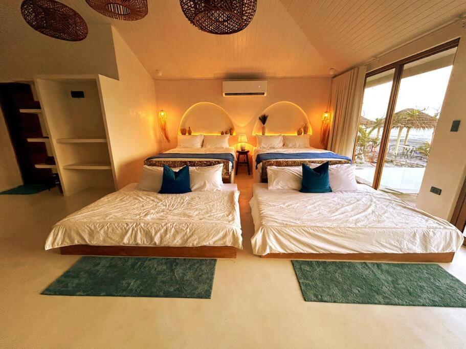 The Sandbar Villa At Sunset Stays Cabangan Exteriér fotografie