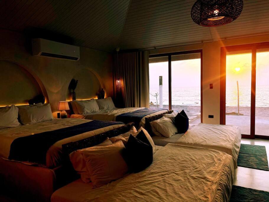 The Sandbar Villa At Sunset Stays Cabangan Exteriér fotografie
