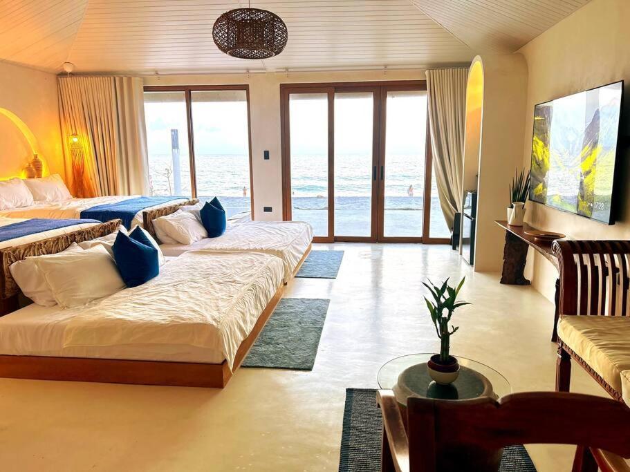 The Sandbar Villa At Sunset Stays Cabangan Exteriér fotografie